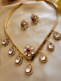 Eesha Hasli Necklace Set